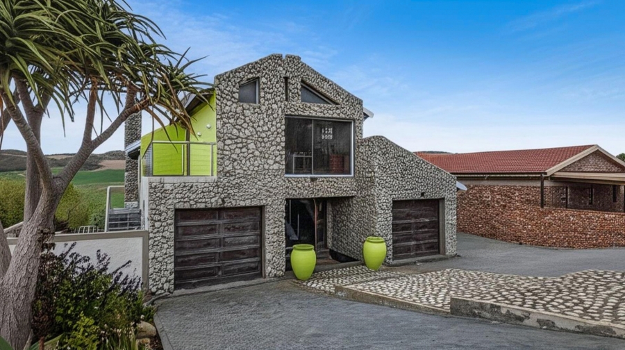 3 Bedroom Property for Sale in Reebok Western Cape